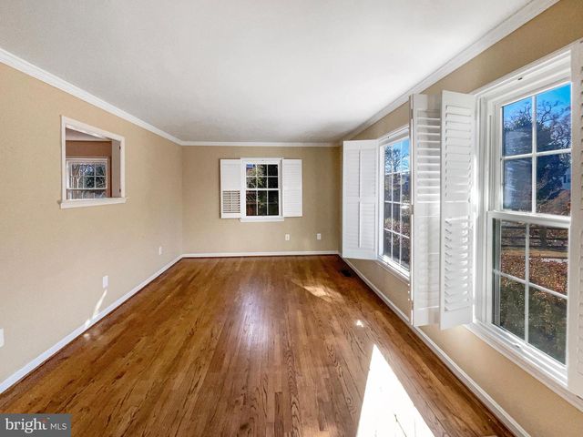 5815 JANE WAY, Alexandria, VA 22310