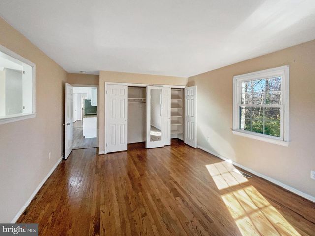 5815 JANE WAY, Alexandria, VA 22310