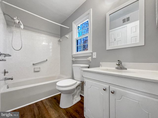 5815 JANE WAY, Alexandria, VA 22310