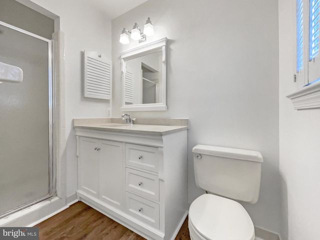 5815 JANE WAY, Alexandria, VA 22310