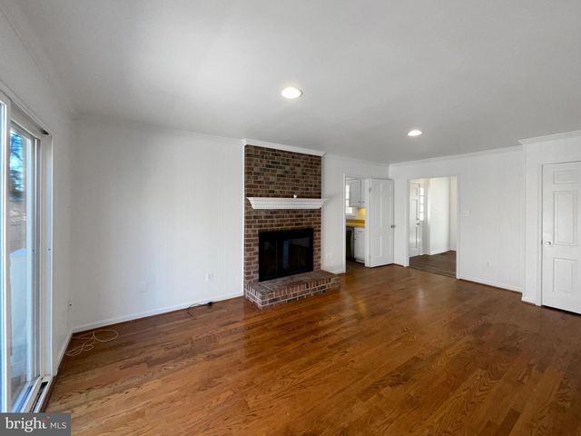 5815 JANE WAY, Alexandria, VA 22310