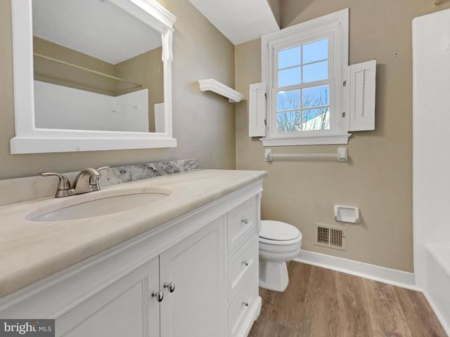 5815 JANE WAY, Alexandria, VA 22310