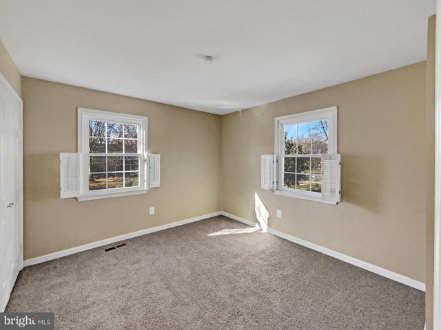 5815 JANE WAY, Alexandria, VA 22310