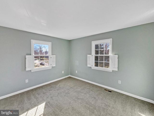 5815 JANE WAY, Alexandria, VA 22310