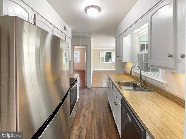 5815 JANE WAY, Alexandria, VA 22310