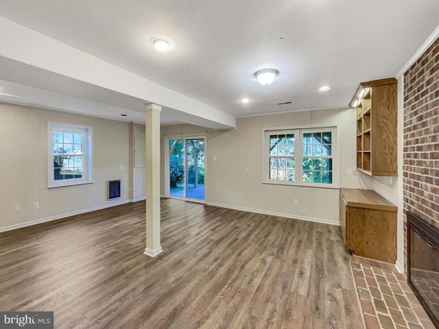 5815 JANE WAY, Alexandria, VA 22310