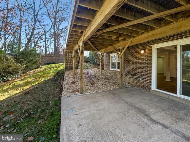 5815 JANE WAY, Alexandria, VA 22310