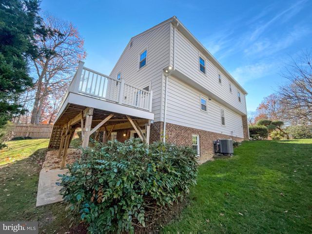 5815 JANE WAY, Alexandria, VA 22310