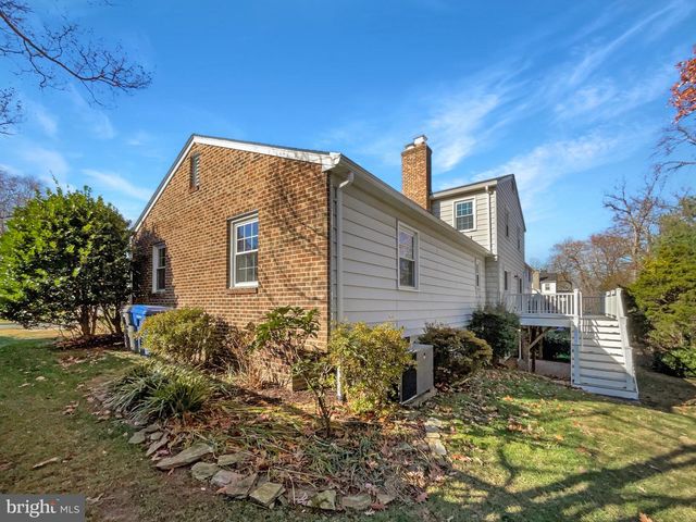 5815 JANE WAY, Alexandria, VA 22310