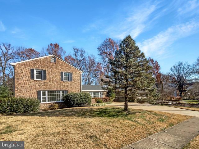 5815 JANE WAY, Alexandria, VA 22310