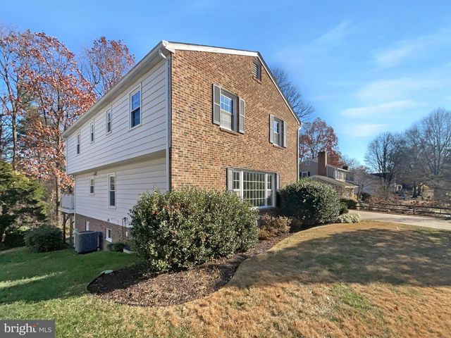 5815 JANE WAY, Alexandria, VA 22310