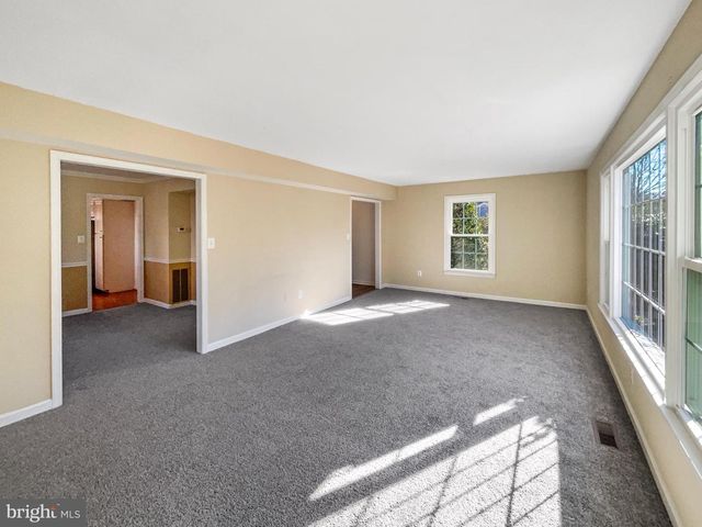 5815 JANE WAY, Alexandria, VA 22310