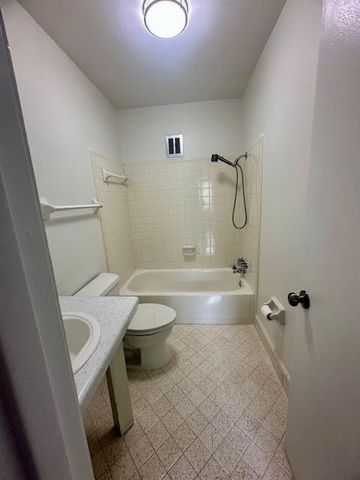 2601 Hillsboro Pike Apt B11, Nashville, TN 37212