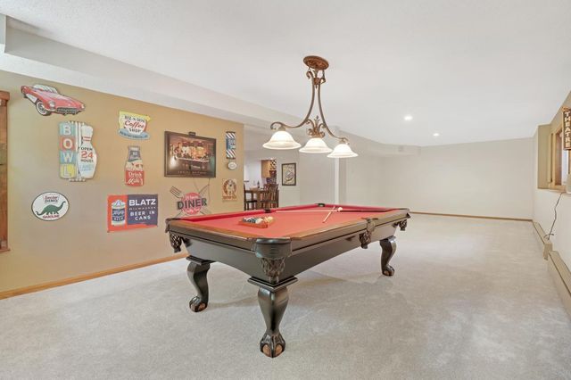 8141 Maplewood Terrace, Chanhassen, MN 55317