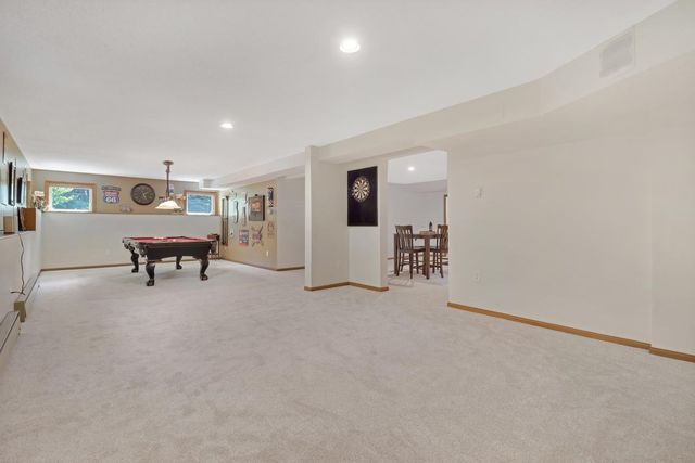 8141 Maplewood Terrace, Chanhassen, MN 55317