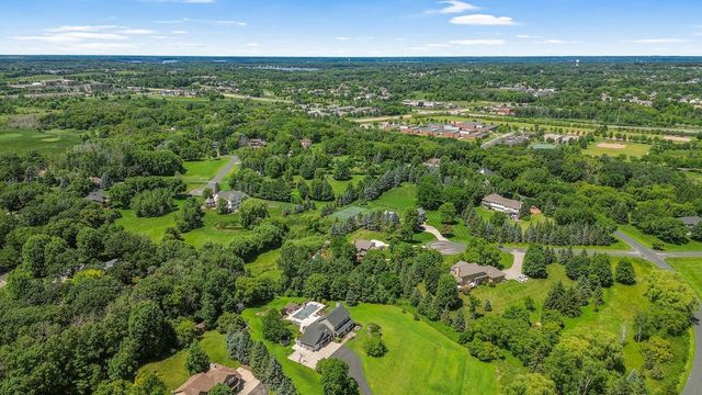 8141 Maplewood Terrace, Chanhassen, MN 55317