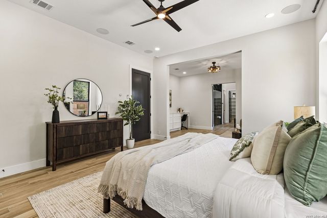 5314 Blackberry Dr, Leon Valley, TX 78238