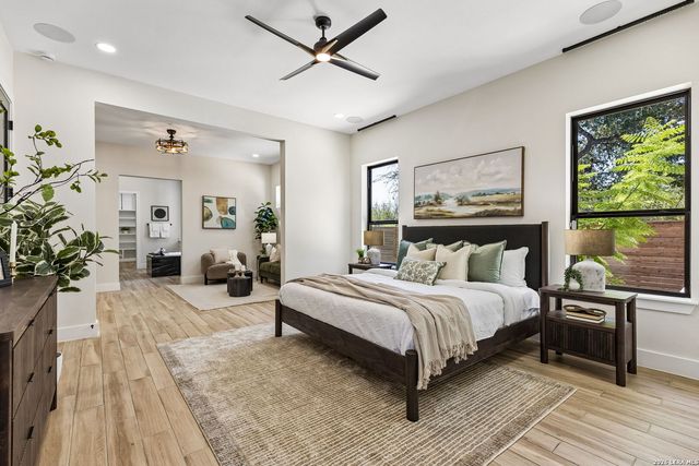 5314 Blackberry Dr, Leon Valley, TX 78238