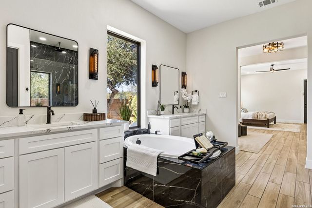 5314 Blackberry Dr, Leon Valley, TX 78238