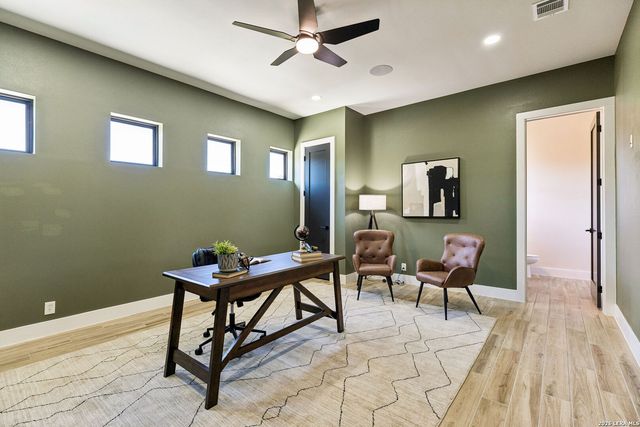 5314 Blackberry Dr, Leon Valley, TX 78238