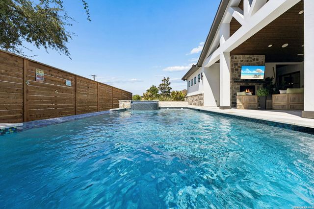 5314 Blackberry Dr, Leon Valley, TX 78238
