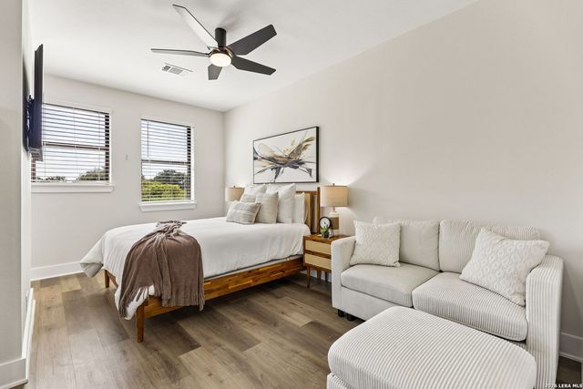 5314 Blackberry Dr, Leon Valley, TX 78238