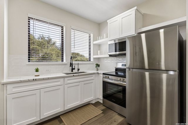 5314 Blackberry Dr, Leon Valley, TX 78238