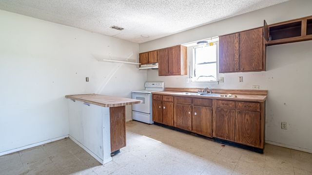 1852 Coral Road, Pelican Bay, TX 76020