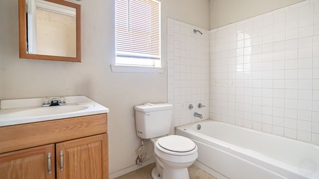 1852 Coral Road, Pelican Bay, TX 76020