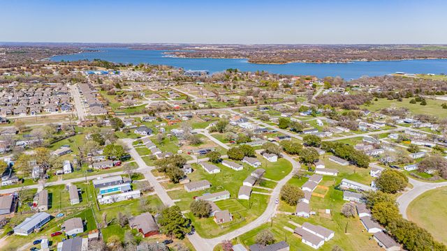 1852 Coral Road, Pelican Bay, TX 76020