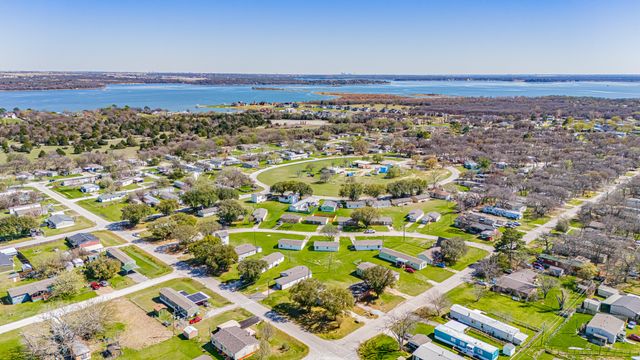 1852 Coral Road, Pelican Bay, TX 76020