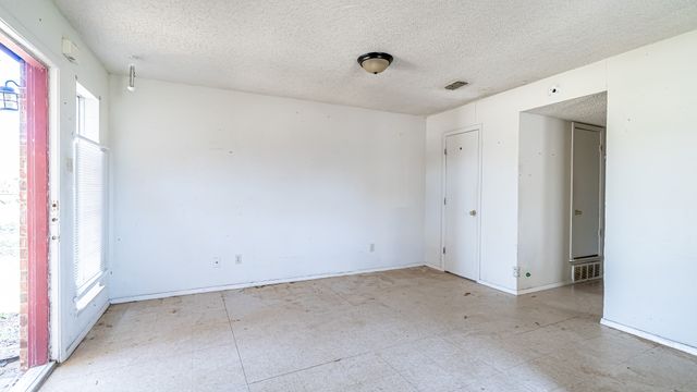 1852 Coral Road, Pelican Bay, TX 76020