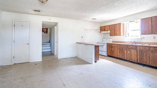 1852 Coral Road, Pelican Bay, TX 76020