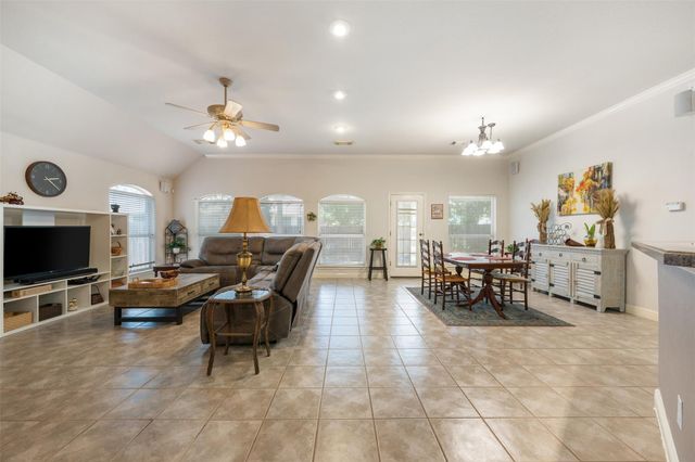 3745 Derby TRL, Round Rock, TX 78681