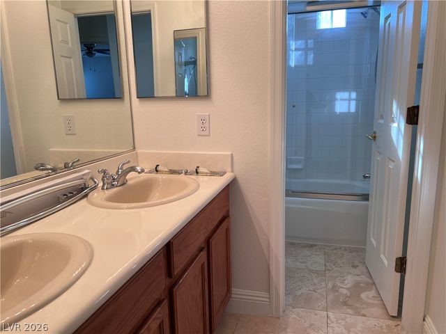 3031 Scenic Valley Way, Henderson, NV 89052