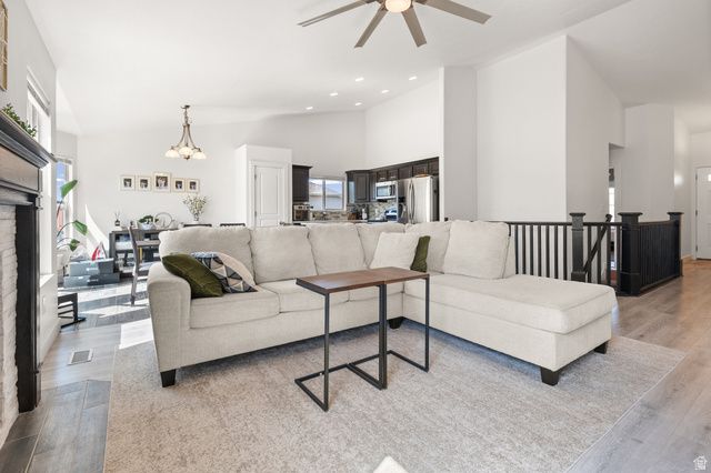 4424 S VALLE VERDE DR, West Valley City, UT 84128