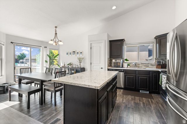 4424 S VALLE VERDE DR, West Valley City, UT 84128