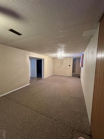 18 MacGregor Rd, Pueblo, CO 81001