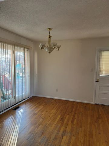 18 MacGregor Rd, Pueblo, CO 81001