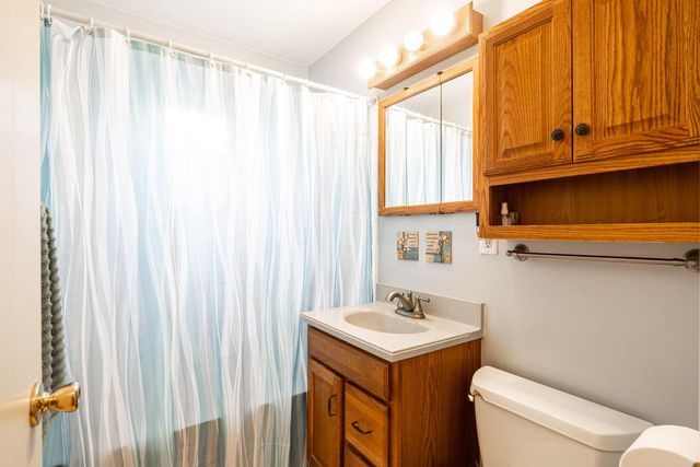 110 S Highland AVENUE, Thiensville, WI 53092