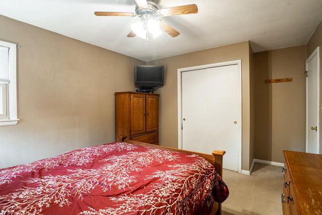 110 S Highland AVENUE, Thiensville, WI 53092