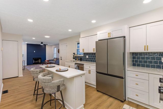 6040 Thatcher Drive, Dublin, OH 43017