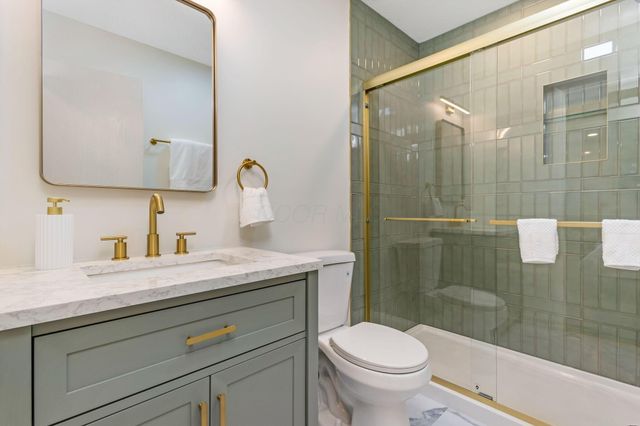 6040 Thatcher Drive, Dublin, OH 43017