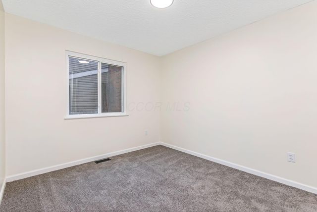 6040 Thatcher Drive, Dublin, OH 43017