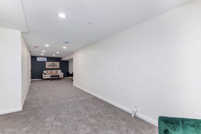 6040 Thatcher Drive, Dublin, OH 43017