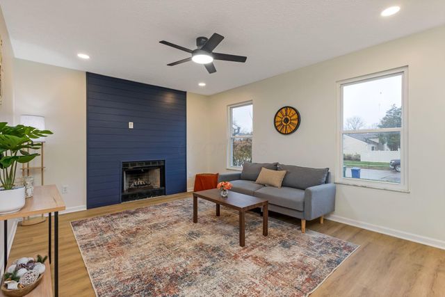 6040 Thatcher Drive, Dublin, OH 43017