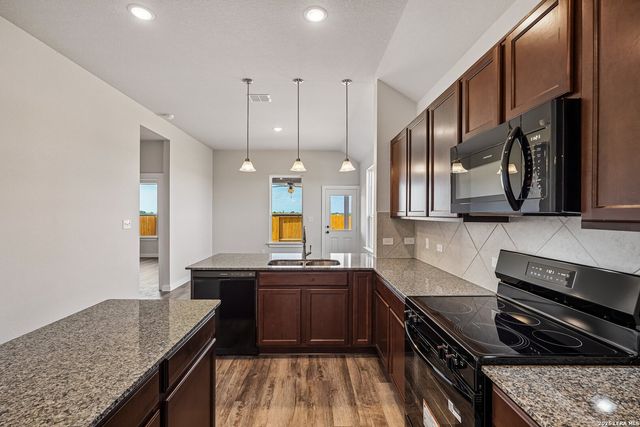 8640 MERLIN CV, San Antonio, TX 78222