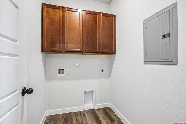 8640 MERLIN CV, San Antonio, TX 78222