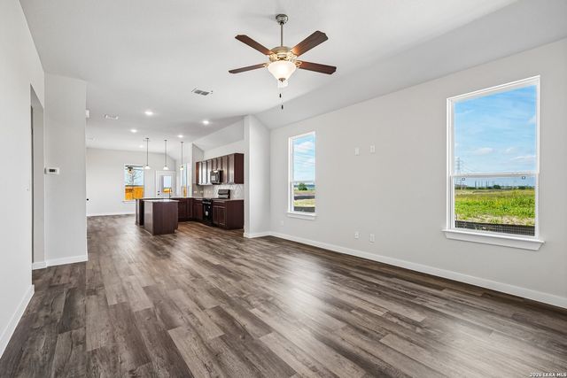 8640 MERLIN CV, San Antonio, TX 78222