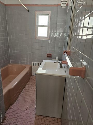 65 Belmont Avenue, Yonkers, NY 10704